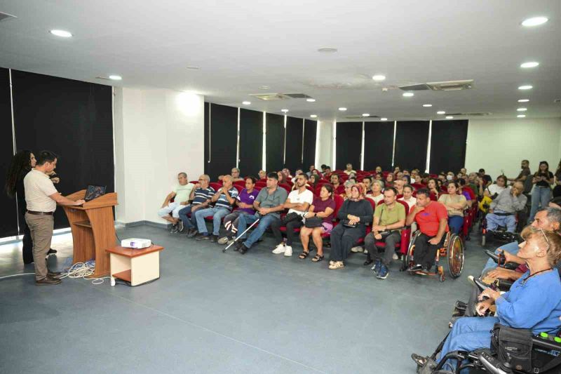 MERSİN’DE AVRUPA HAREKETLİLİK HAFTASI KAPSAMINDA VATANDAŞLAR DENİZ MANZARASI EŞLİĞİNDE SABAH SPORUNDA BULUŞURKEN, ÖZEL BİREYLERE YÖNELİK ‘GÜVENLİ ULAŞIM’ EĞİTİMİ DÜZENLENDİ.
