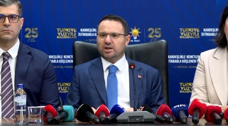 ADALET BAKANI AKIN GÜRLEK, 13. YARGI PAKETİ'NİN EKİM AYINDA MECLİS'E GELECEĞİNİ BELİRTEREK, YARGILAMALARIN KISA SÜREDE SONUÇLANMASI İÇİN ÖNEMLİ ADIMLAR ATTIKLARINI SÖYLEDİ.