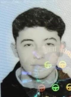 MERSİN'İN ERDEMLİ İLÇESİNDE KAMYONETLE ÇARPIŞAN MOTOSİKLETİN 16 YAŞINDAKİ SÜRÜCÜSÜ MEHMET EFE (FOTOĞRAFTA) OLAY YERİNDE HAYATINI KAYBETTİ. KAZADA ÖLEN SÜRÜCÜNÜN 5 AY ÖNCE MOTOSİKLET KULLANMAK İÇİN A1 EHLİYETİ ALDIĞI ÖĞRENİLDİ.