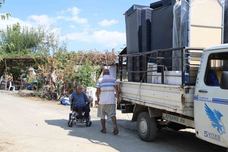 OGÜN ABİ DERNEĞİ GÖNÜLLÜLER VE HAYIRSEVERLERİN DESTEĞİ İLE YANGINDA EVİ VE EŞYALARI KÜL OLAN, DİYABET NEDENİYLE YÜRÜME GÜÇLÜĞÜ YAŞAYAN MEHMET GÜL’ÜN AKÜLÜ TEKERLEKLİ SANDALYESİ YENİLENİRKEN, AİLENİN EV EŞYALARI DA BAŞTAN AŞAĞI TAMAMLANDI.