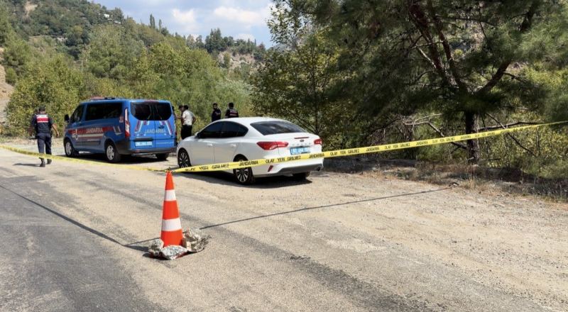 Osmaniye’de otomobil 50 metrelik uçuruma yuvarlandı: 1 ölü, 1 yaralı
