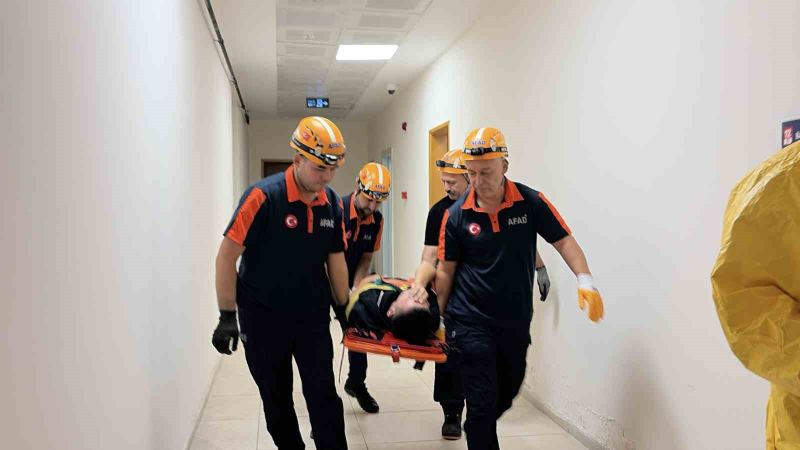OSMANİYE'DE 112 ACİL ÇAĞRI MERKEZİ'NDE YANGIN VE KURTARMA TATBİKATI GERÇEKLEŞTİRİLDİ.