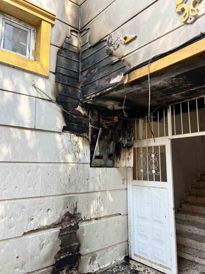 Osmaniye’de düğün salonunda elektrik kabloları yandı, pano patladı