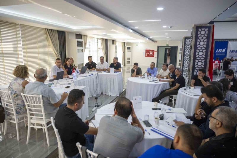 MERSİN BÜYÜKŞEHİR BELEDİYESİ, KENTİN AFETLERE KARŞI DİRENÇLİLİĞİNİ ARTIRMAK AMACIYLA MERSİN İL AFET RİSK AZALTMA PLANI’NIN 2027-2031 DÖNEMİNE YÖNELİK GÜNCELLEME ÇALIŞMALARINA KATKI SUNUYOR.