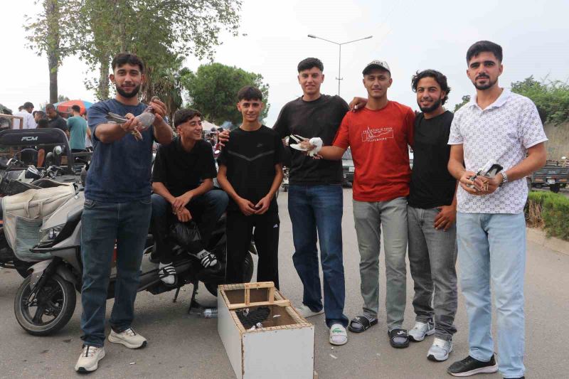 MESTANZADE MAHALLESİ'NDE KURULAN HAYVAN PAZARINDA, ONLARCA TÜRDE KANATLI VE KÜMES HAYVANI SATIŞA SUNULUYOR