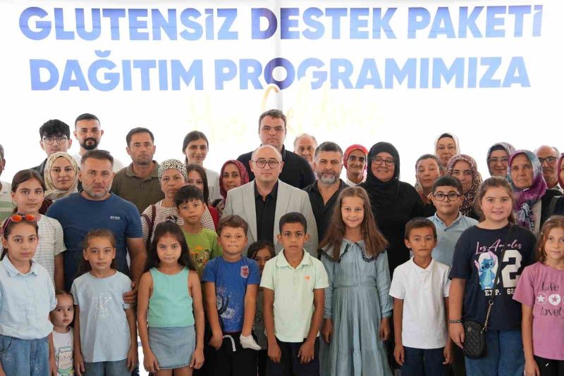 MERSİN'İN ERDEMLİ BELEDİYESİ ÇÖLYAK HASTALARININ GLÜTENSİZ VE SAĞLIKLI GIDAYA ERİŞİMİNİ KOLAYLAŞTIRMAK AMACIYLA ‘GLÜTENSİZ DESTEK PAKETİ’ PROJESİ BAŞLATTI.   ERDEMLİ BELEDİYE BAŞKANI MUSTAFA KARA, AİLELERLE BİR ARAYA GELDİ.