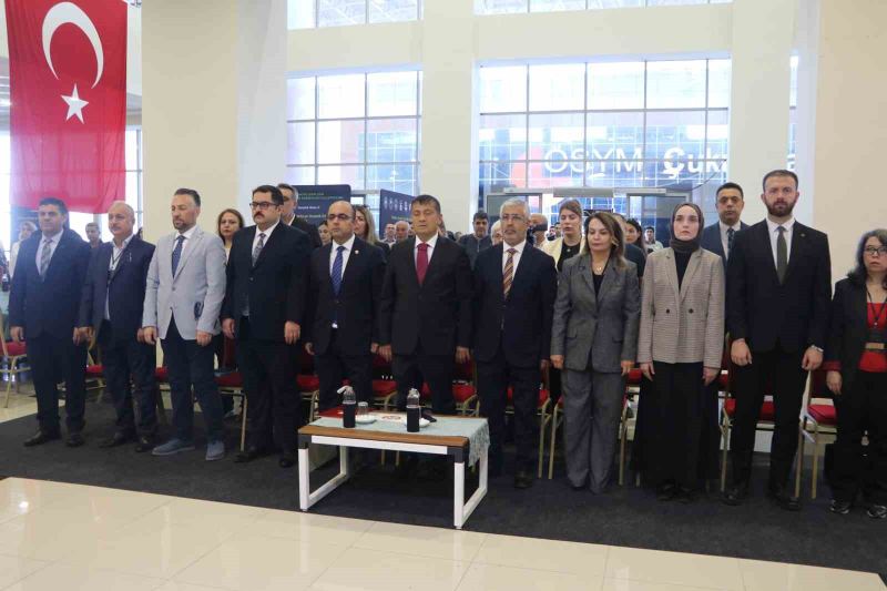 ADANA’DA SIFIR ATIK VAKFI KOORDİNASYONUNDA, ADANA VALİLİĞİ HİMAYELERİNDE “YERELDEN ULUSALA İSRAF, ATIK VE KAYNAK YÖNETİMİ” TEMASIYLA SIFIR ATIK ÇALIŞTAYI DÜZENLENDİ.