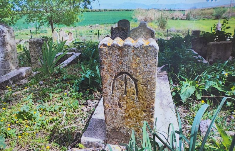 ÇALINAN MEZAR TAŞI