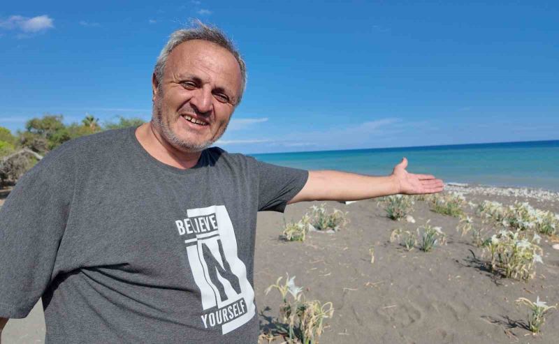KONYA'DA AİLESİYLE GELEREK KAMP YAPAN METİN SÖĞÜTLÜ İSE," MÜKEMMEL BİR YER, ZAMBAKLARIN KOKUSU BAMBAŞKA. AKŞAM VAKTİNDE DOLUNAYLA BERABER KOKUSUNU HİSSEDERSENİZ MÜKEMMEL" DİYE KONUŞTU.