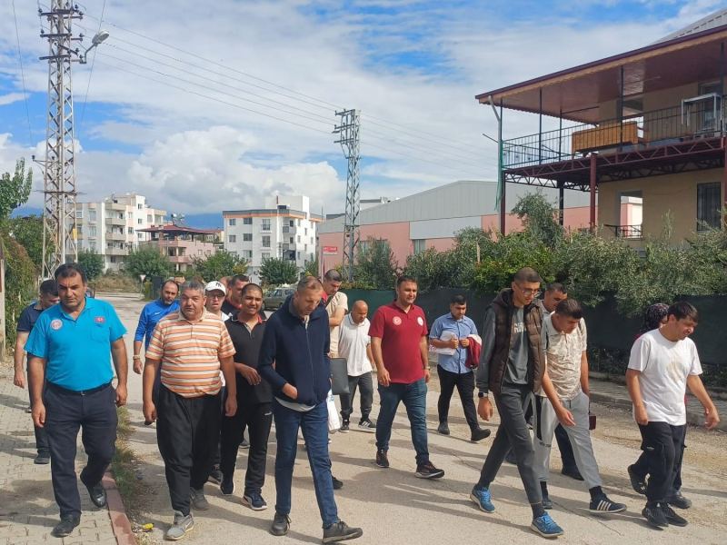 Adana’da özel bireyler Dünya Yürüyüş Günü’nde yürüdü