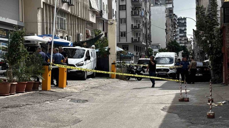 Adana’da iş yeri önünde silahlı saldırı: 1 ölü, 1 yaralı