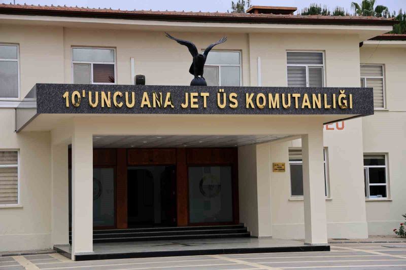 ADANA’DAKİ İNCİRLİK HAVA ÜSSÜ'NDE GÖREVLİ AMERİKALI ASTSUBAYA TACİZDE BULUNDUĞU ÖNE SÜRÜLEN 2 ŞÜPHELİ YAKALANDI.