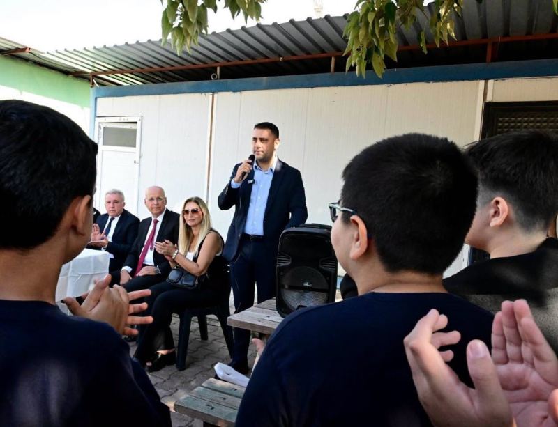 ÇUKUROVA BELEDİYESİ, 4 EKİM DÜNYA HAYVANLARI KORUMA GÜNÜ KAPSAMINDA DOĞAL YAŞAM ALANI’NDA FARKINDALIK ETKİNLİĞİ DÜZENLEDİ. HAYVANLARIN KORUNMASI VE HAYVAN SEVGİSİNİN GELECEK NESİLLERE AKTARILMASI AMACIYLA GERÇEKLEŞTİRİLEN ETKİNLİĞE ÖĞRENCİLER İLGİ GÖSTERDİ.