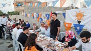 Yunusoğlu’nda AK Parti’den Miting Gibi Toplantı