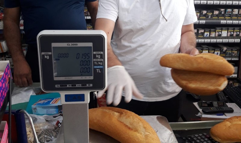 Kozan’da düşük gramajlı ekmek üreten fırınlara ceza