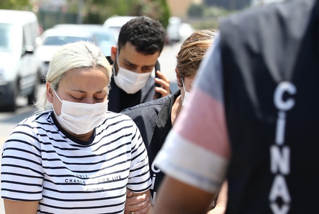 Kocasını öldüren kadının tişörtlü mesajı