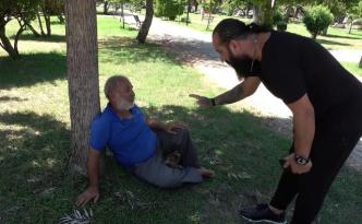 Sıcaktan fenalaşıp gölgede uyudu, vatandaşlar öldü sandı