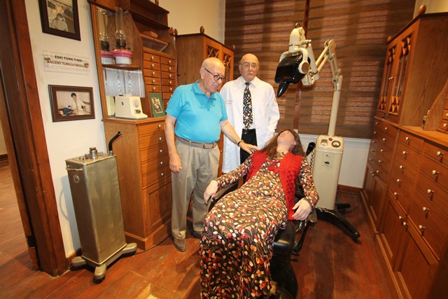 SİLİKON HEYKELLERLE TIP TARİHİ