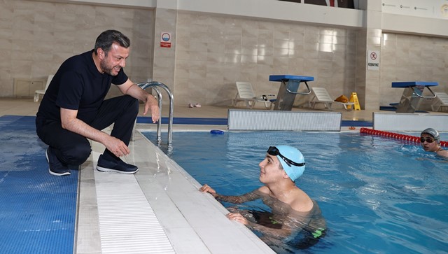 ERTUĞRUL GAZİ KAPALI YÜZME HAVUZU BUGÜN AÇILIYOR