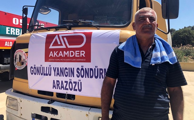 Arazözü ile 24 saat nöbet tutuyor