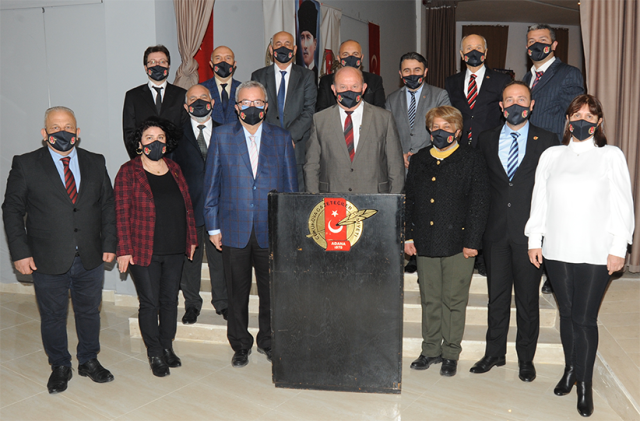 Esendemir: Basına provokasyon kardeşlik duygularını da yaralar