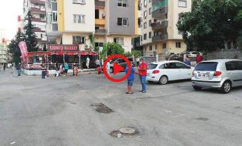 Çocuk parkının önünde bıçaklanarak öldürüldü