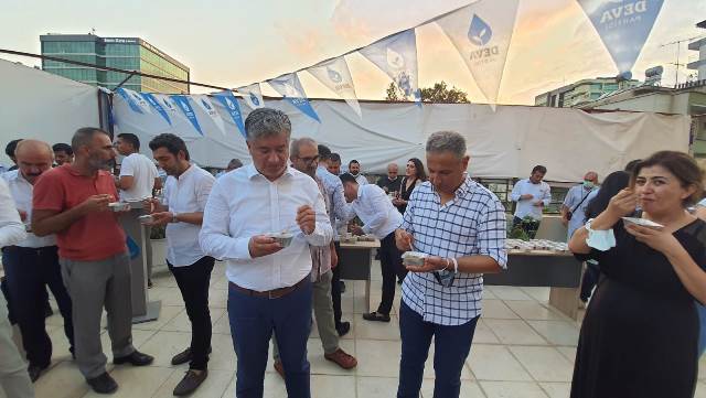 DEVA Partisi Adana İl Başkanlığından Aşure Etkinliği