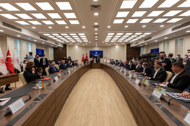 “ENFLASYON FARKINI DEĞİL GERÇEK ENFLASYONU MAAŞLARA YANSITIN”