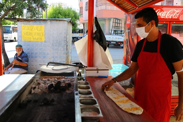 KEBAPÇIDAN İLGİNÇ AŞI TEŞVİKİ