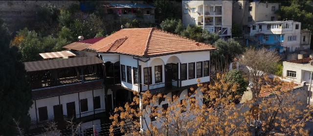 TARİH VE MEDENİYETLERİN BEŞİĞİ KOZAN, TURİZMDE HEDEF BÜYÜTTÜ