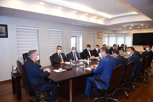 Vali Elban, kaymakamlarla toplantı gerçekleştirdi