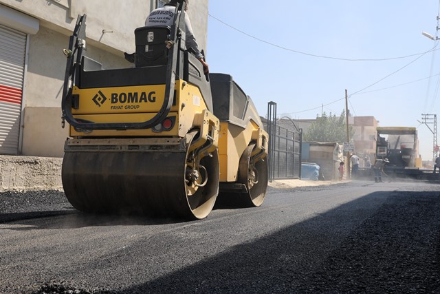 İki yılda Yüreğir’de 200 bin ton asfalt döküldü