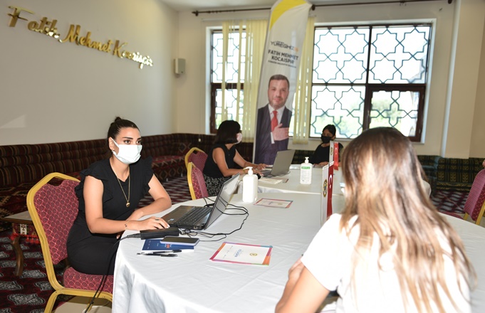 Yüreğir Belediyesi’nden YKS tercihlerinde rehberlik hizmeti