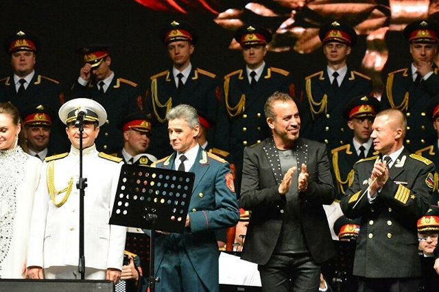 HALUK LEVENT VE RUS KIZILORDU KOROSU ADANA’DA KONSER VERECEK