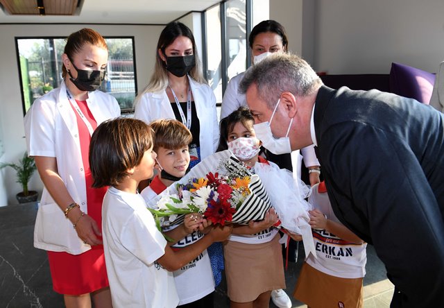 Vali Elban Erkan Koleji’nde