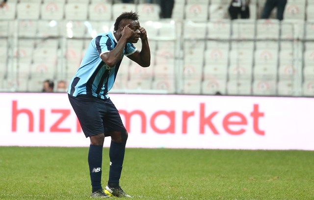 BALOTELLİ GOLÜ ATTI, BEŞİKTAŞ KULÜBESİNE KOŞTU!