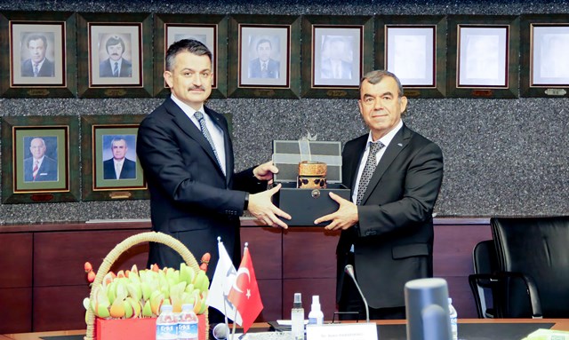 ‘İLAÇ KALINTISI VE ZARARLILARLA TOPYEKÛN ETKİN BİR ŞEKİLDE MÜCADELE ETMEK ŞART’