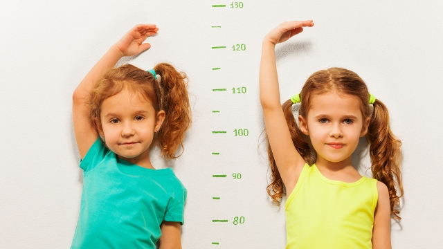 ÇOCUKLARDA BOY KISALIĞI HAKKINDA EN ÇOK MERAK EDİLEN 7 SORU!