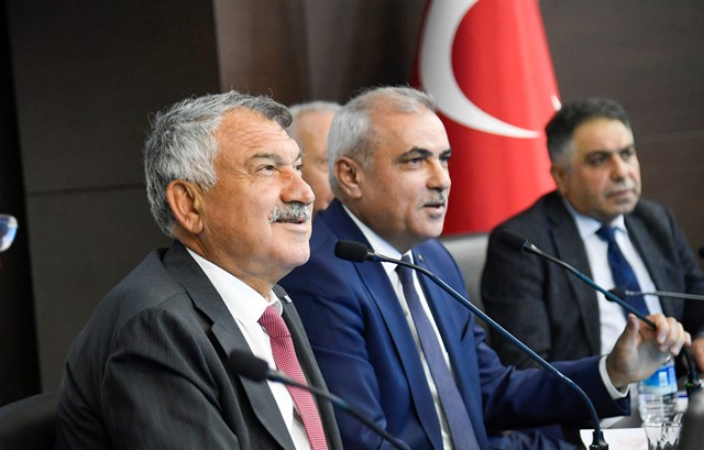 KARALAR: “SÖZ KONUSU ADANA İSE GERİSİ TEFERRUAT”