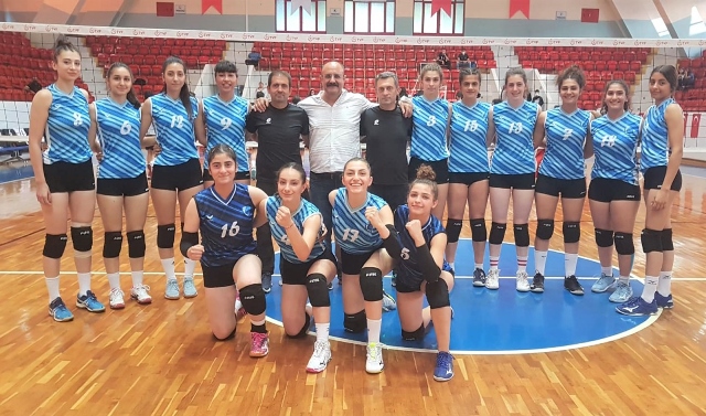 SEYHAN BELEDİYESPOR’DA ÇİFTE SEVİNÇ