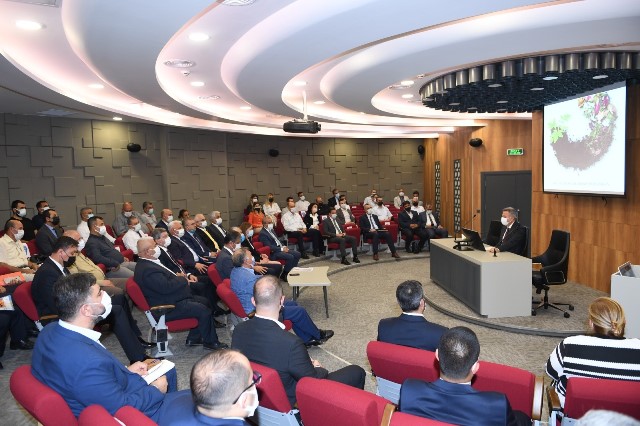 ADANA’DA ATIK MEYVE SEBZELER GERİ DÖNÜŞÜME KAZANDIRILACAK