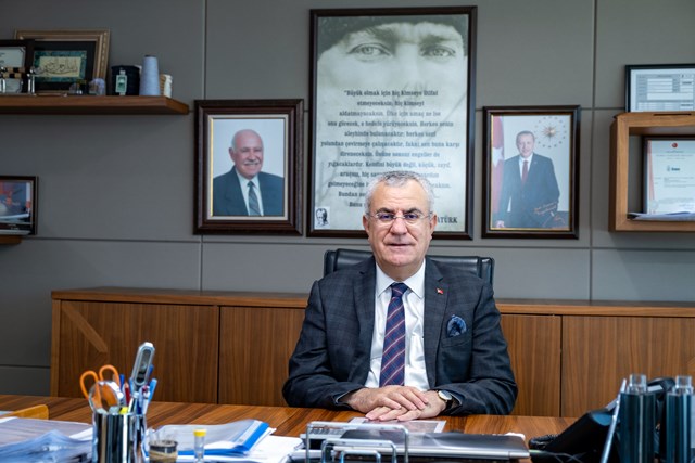 KIVANÇ: “ADANA 2021 YILINDA GEÇEN YILIN TOPLAM İHRAÇATINI 10 AYDA GEÇTİ”