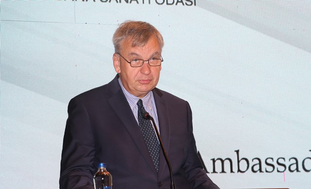 “ADANA CAZİP İMKÂNLAR BARINDIRIYOR”