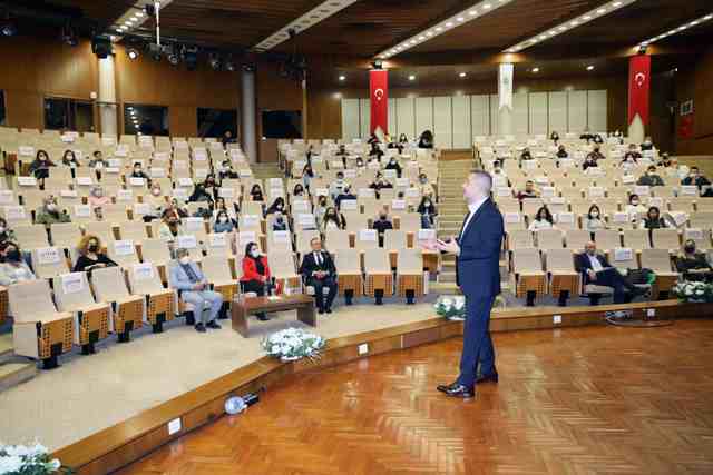 LİDERLER ÇUKUROVA ÜNİVERSİTESİ’NDE
