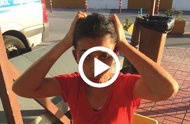 KARISINI ŞARJ KABLOSUYLA BAĞLAYIP KALEMLE İŞKENCE YAPTI SERBEST KALDI