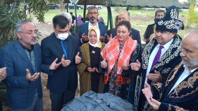 ATATÜRK DUALARLA ANILDI!