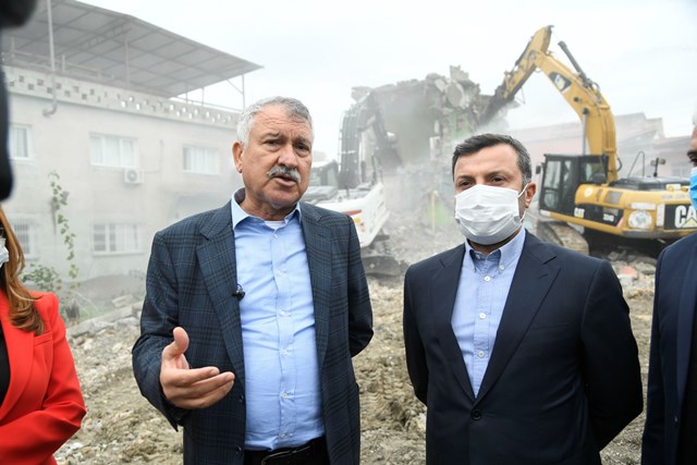 SİNANPAŞA’DA, BÜYÜKŞEHİR VE YÜREĞİR DAYANIŞMASI