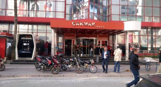 ÇAKMAK PLAZA ESKİ GÜNLERİNİ ÖZLÜYOR