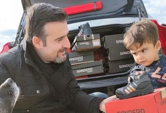 SOĞUK HAVALARDA ÇOCUKLARIN YÜZÜ GÜLDÜ