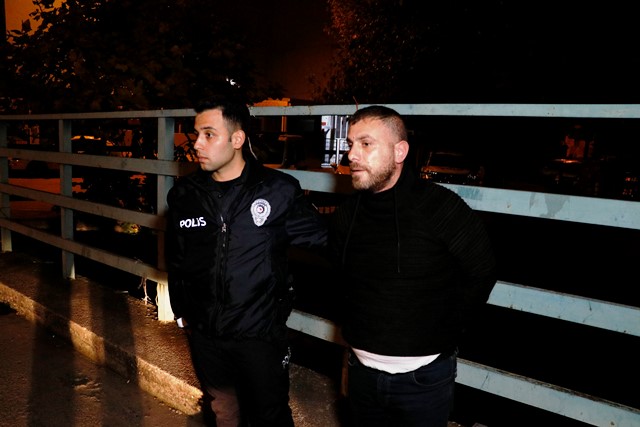 Ehliyetsiz sürücünün polisten kaçma macerası 10 Km sürdü